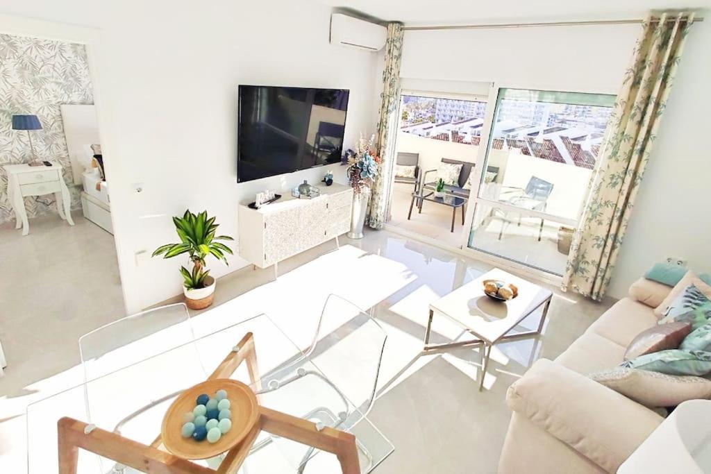 Lux. Frontbeach-Terrace. 5 Pools.Tv. 2 A.C.Netflix Benalmadena Ngoại thất bức ảnh