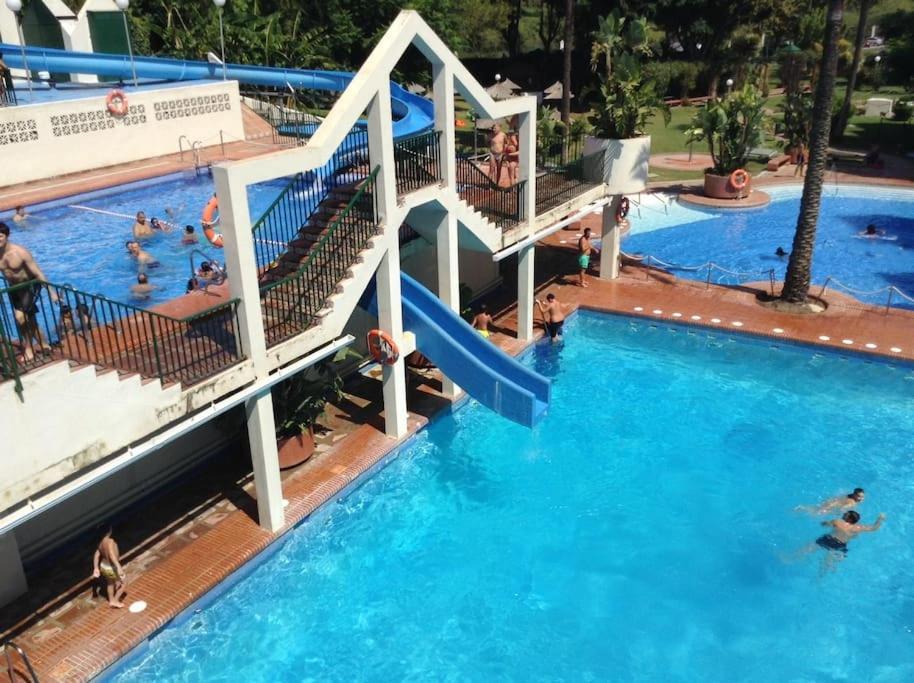 Lux. Frontbeach-Terrace. 5 Pools.Tv. 2 A.C.Netflix Benalmadena Ngoại thất bức ảnh