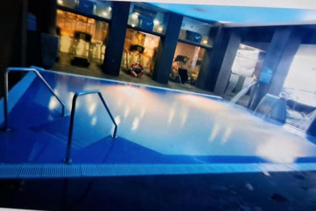 Lux. Frontbeach-Terrace. 5 Pools.Tv. 2 A.C.Netflix Benalmadena Ngoại thất bức ảnh