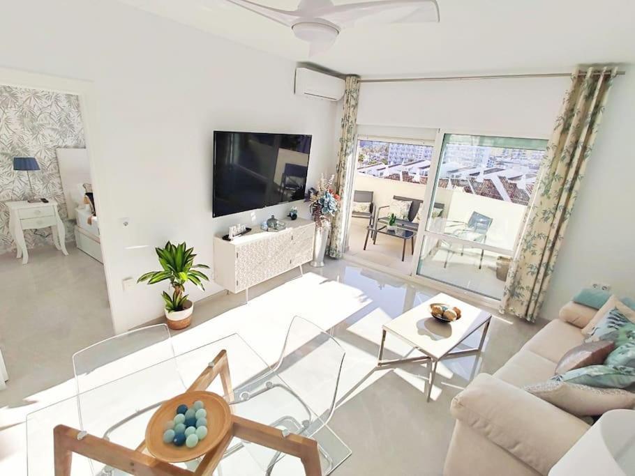 Lux. Frontbeach-Terrace. 5 Pools.Tv. 2 A.C.Netflix Benalmadena Ngoại thất bức ảnh